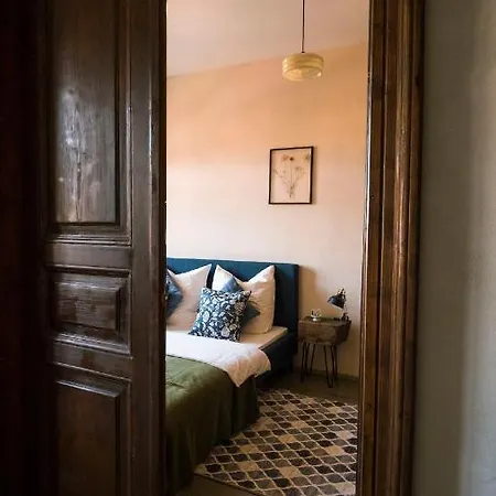 Lazensky Apartman Apartment *